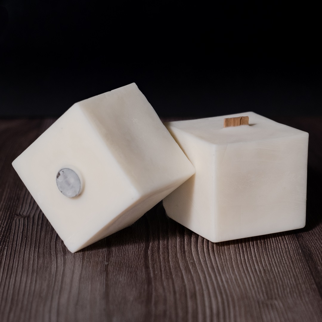 Candle refills for concrete square Purespruce candle