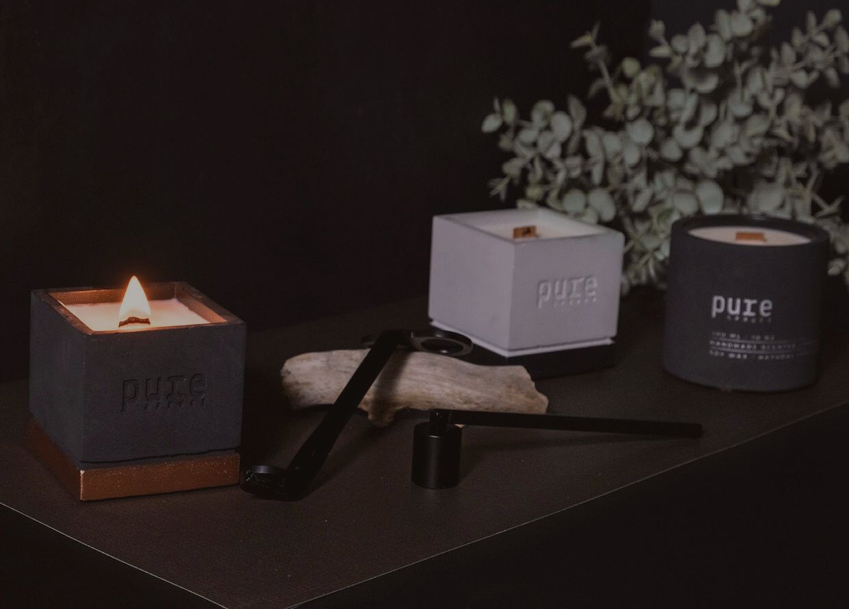 Pure Spruce: grey square concrete candle